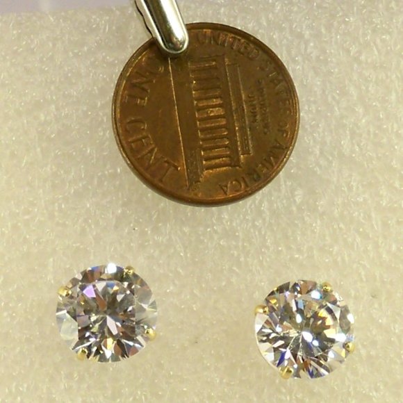 NEW 14K Gold Bella Luce Round Cut Simulated Diamonds Stud Earrings - Picture 4 of 5